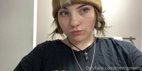 thevirgotwins アダルトスター 画像