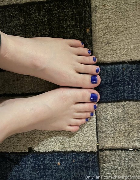 thevirgotwins 独占女優 画像