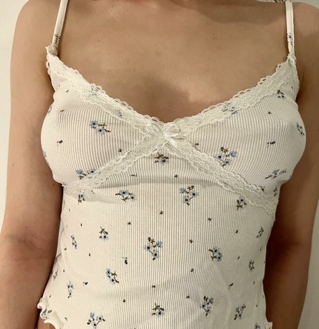 アジア人 ノーPPV オンリーファンズ 無料裸 画像