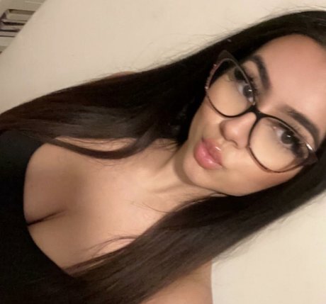 ウェブカメラ オンリーファンズ ホットヌード 写真