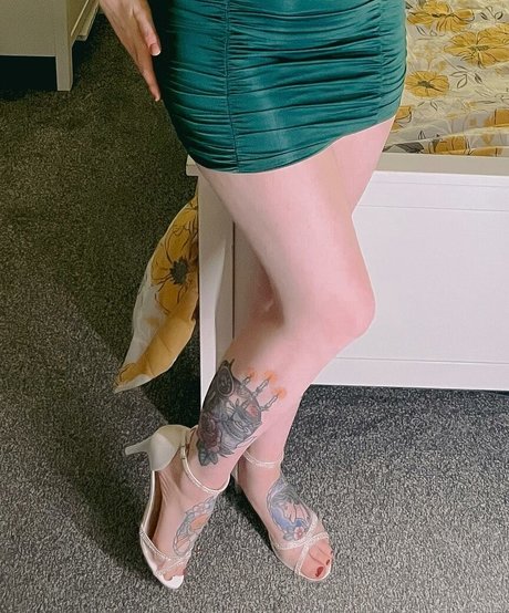 altzoey ポルノスター 無料 画像