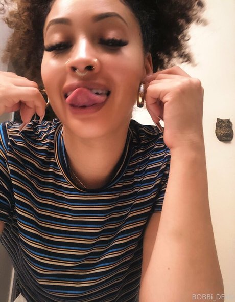 Bobbi dean ヌードモデル 写真