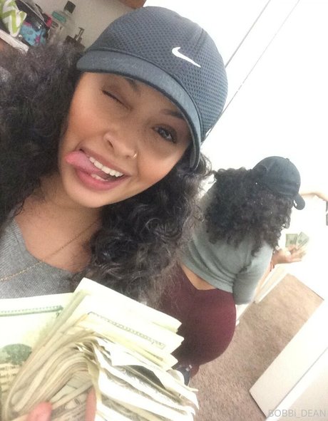 Bobbi dean ポルノスター HD 画像