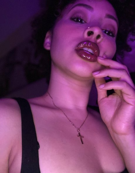 熟女 太め OnlyFans セクシーxxx 画像