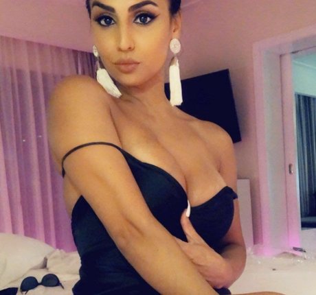 Mynameiszaraaa 高品質スター 写真