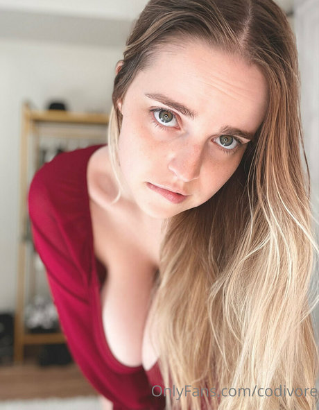 POV 熟女 オンリーファンズ トップ 写真