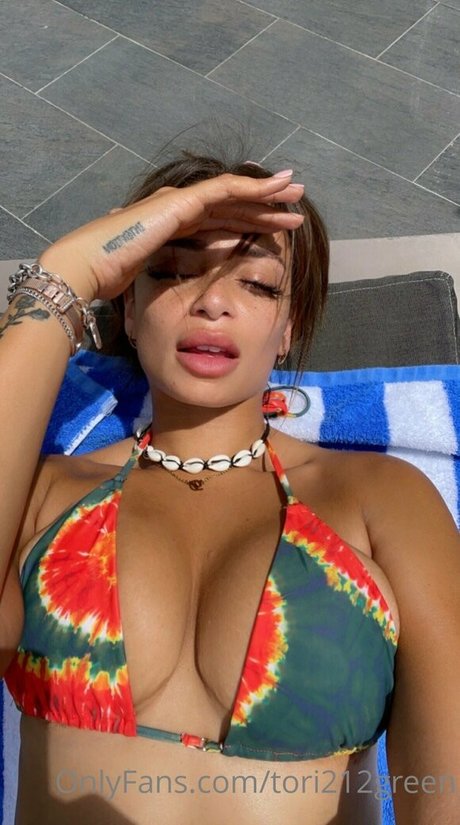 ティーントップレスOnlyFans 無料ポルノ ギャラリー