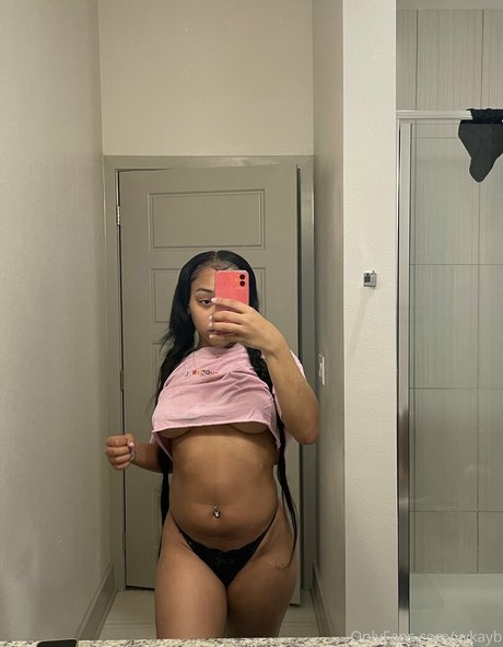 vvkayb ポルノスター トップ 写真