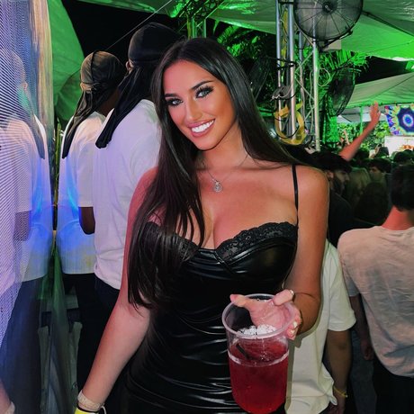 Taylor Alessi 最高のスター 画像