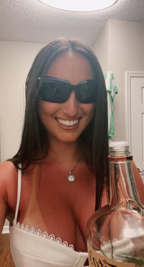 Taylor Alessi ヌードのポルノスター 画像