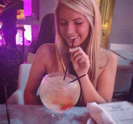 Noelle Starr 無料モデル 写真