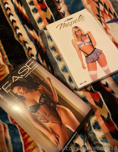 お金 オンリーファンズ 美しい裸 写真