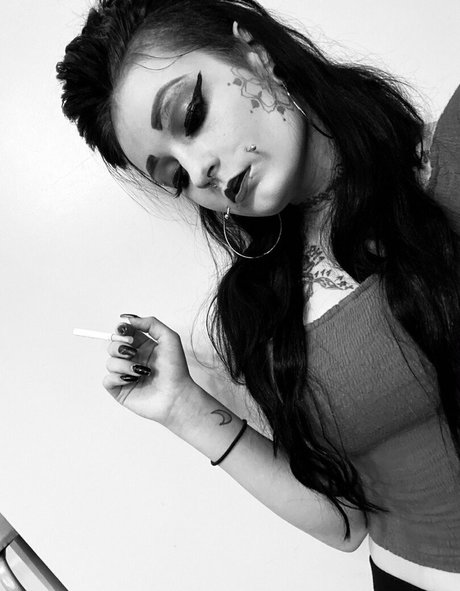 princessxxpeacefree セクシー女優 写真