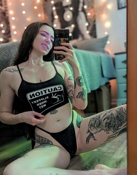 princessxxpeacefree モデル 画像