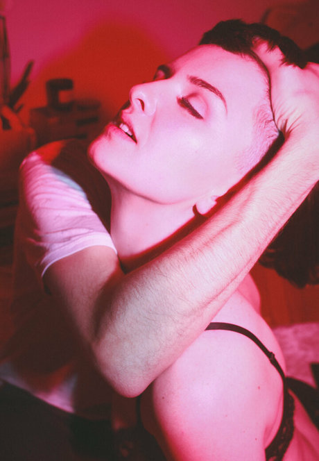 アマチュアヌードオンリーファンズ アートxxx ギャラリー