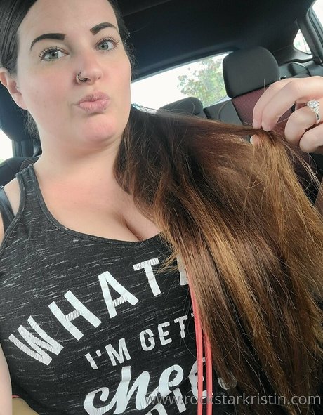 巨乳 パイズリ OnlyFans アダルト ギャラリー