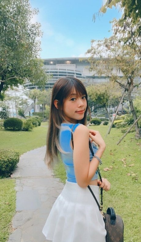 roselle888 裸のモデル 画像