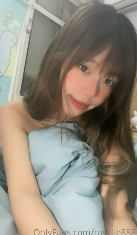roselle888 ポルノモデル 写真