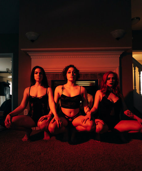 マイクロTバックOnlyFans xxx 写真