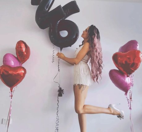 50歳のOnlyFans セクシー裸 ギャラリー