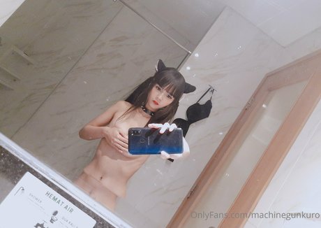 ラバーオンリーファン ホットセクシー 写真