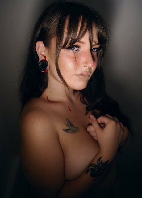 tofux gaming 素敵な女優 写真