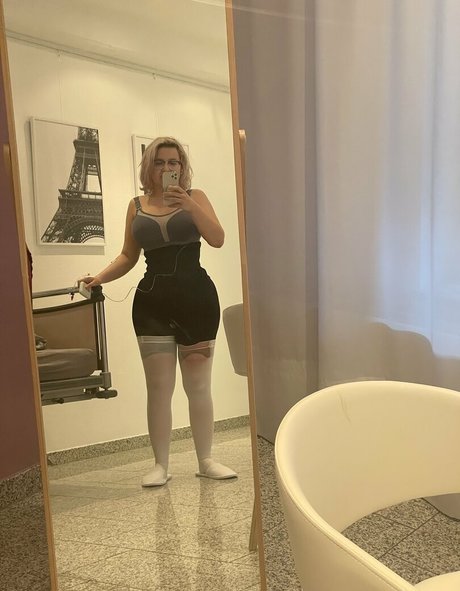 潮吹きオーガズムOnlyFans 限定 画像