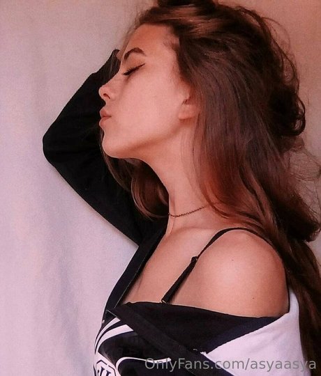 asyaasya 完璧な女優 画像