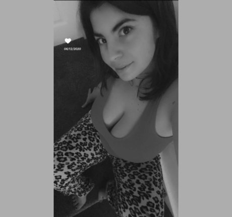 Billie Porter 高品質女優 写真