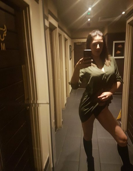 巨乳ティーンオンリーファンズ 美しい 写真