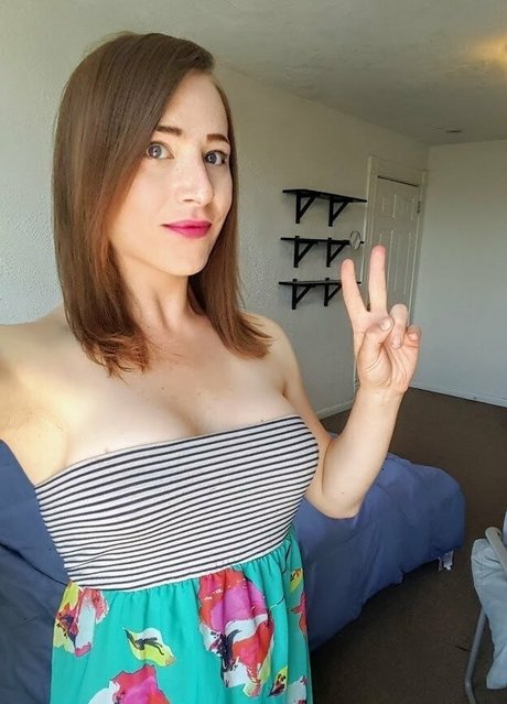 ロールプレイオンリーファン セクシーヌード 写真