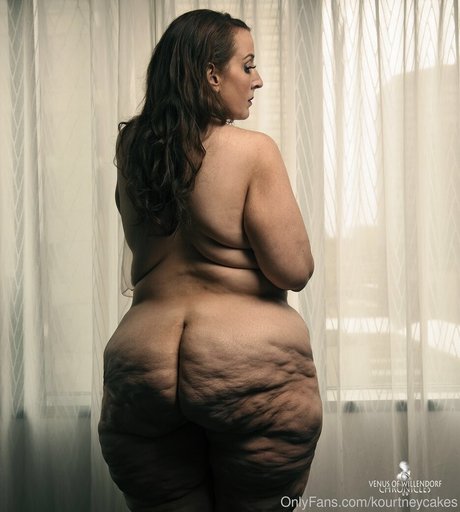 大学生のオンリーファンズ 無料セックス 画像