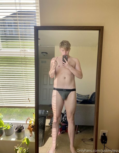 ゲイオンリーファン ホット 写真