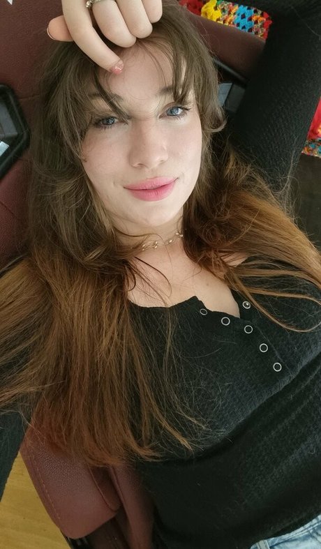 赤毛の熟女オンリーファンズ えろた 画像