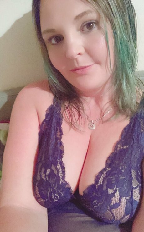 daizeeblu ヌード女優 ギャラリー