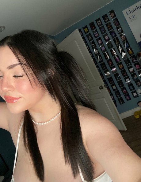 Kenzie A エロティックなスター 画像