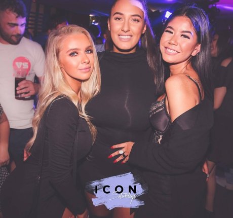 義理の妹オンリーファンズ 無料セクシー 写真