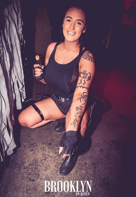 BBC売春婦OnlyFans 無料ヌード 画像