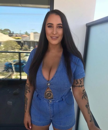 ぽっちゃり 主観視点 OnlyFans 無料裸 写真