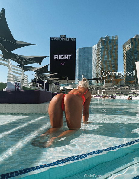 Maya Bensinger セクシーモデル 写真