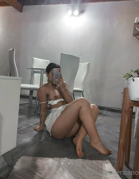 Romina Provenzano 完璧なスター 写真