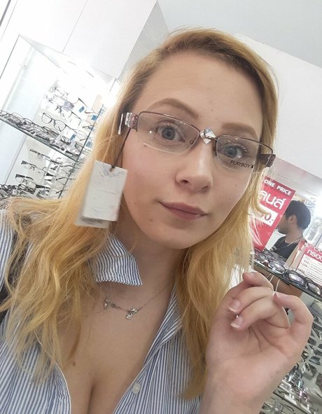 ポニーテールオンリーファンズ 無料 写真