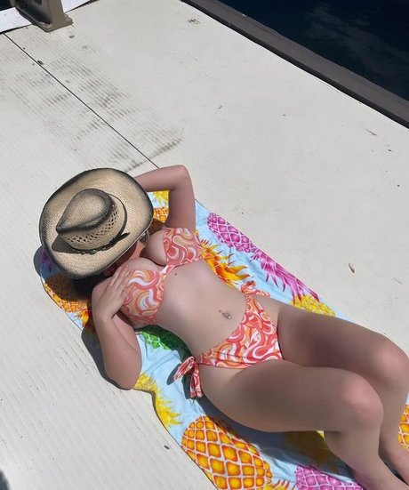 Hailey F ポルノスター セックス 画像