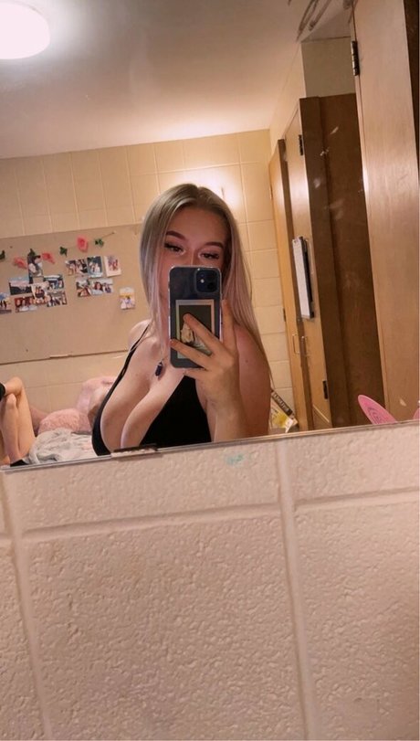 Hailey F 素敵なポルノスター ギャラリー