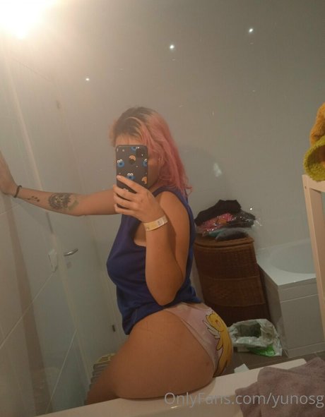 Yunosg ヌードモデル 写真