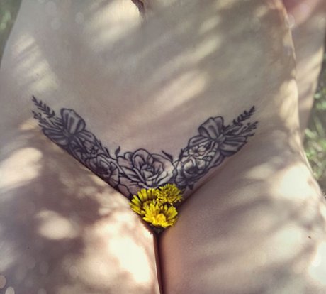 Nixyland スター 裸 画像