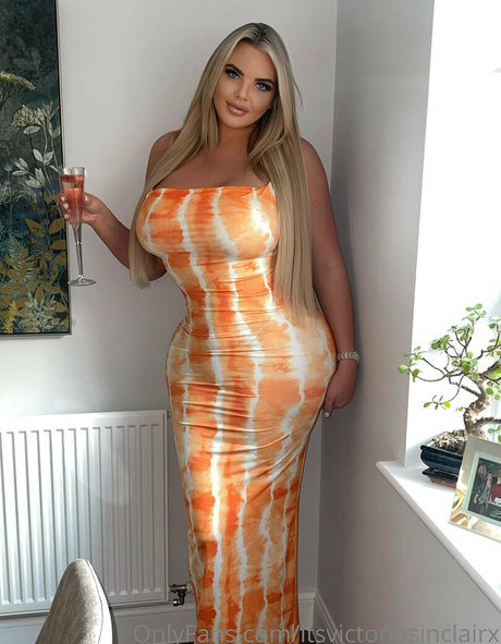 Victoria Sinclair 最高のスター 写真