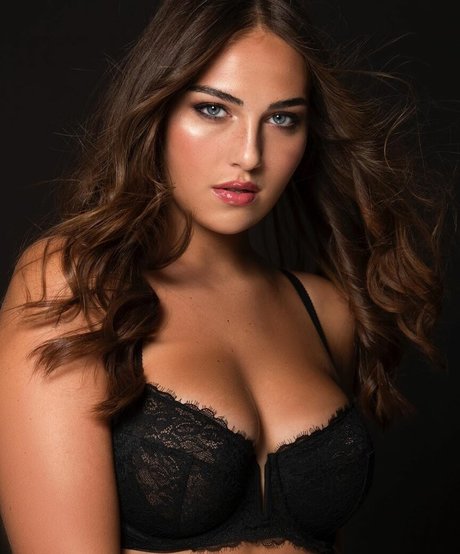 Shaylee Starr ヌードモデル 写真