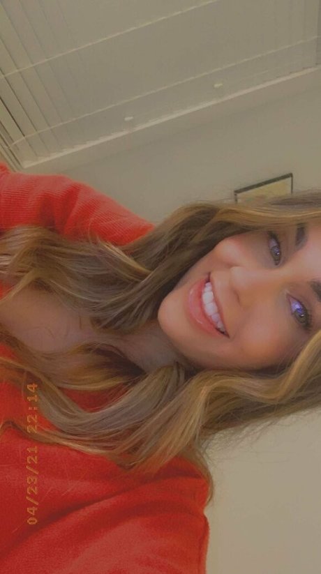 scout エロティックなポルノスター 画像