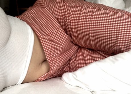 Cayley M 美しいモデル 画像